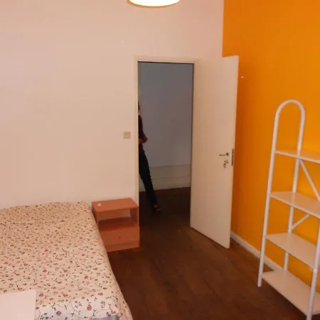 Covilha Hostel 호스텔 *